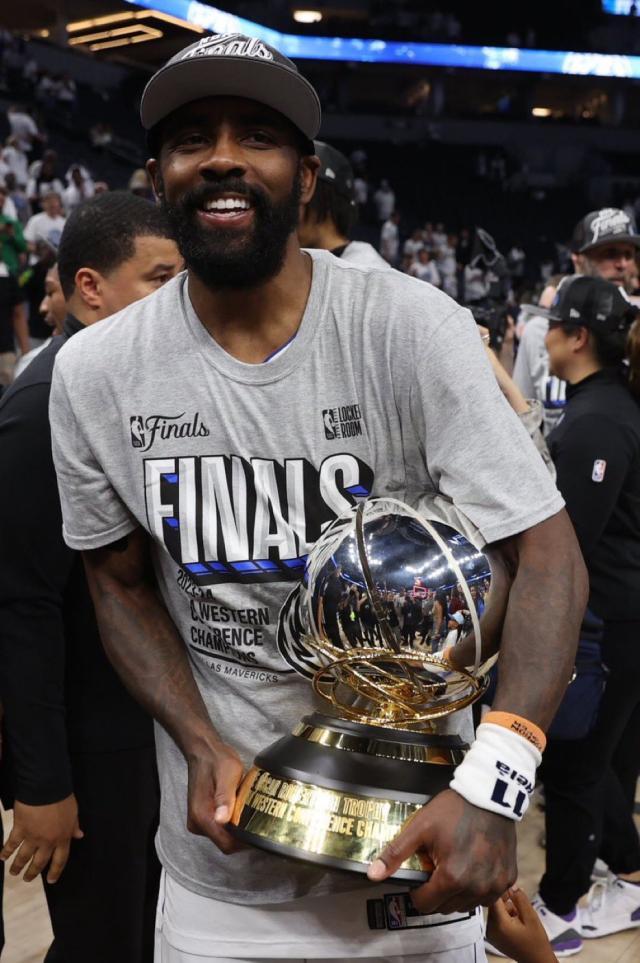 九游娱乐官网-欧文：感谢詹姆斯对我的称赞 我也想念和他搭档